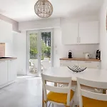 110m De La Plage, Maison Pour 8, Grand Jardin *